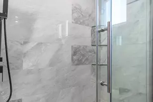 9043 Oriole Ave, Morton Grove, IL 60053 - Photo 20