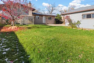 9043 Oriole Ave, Morton Grove, IL 60053 - Photo 32