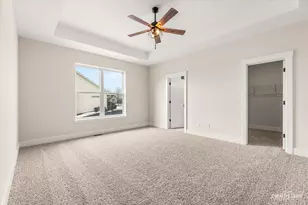 1823 Constitution St, Sycamore, IL 60178 - Photo 8