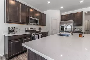 2617 Martini St, Mundelein, IL 60060 - Photo 12