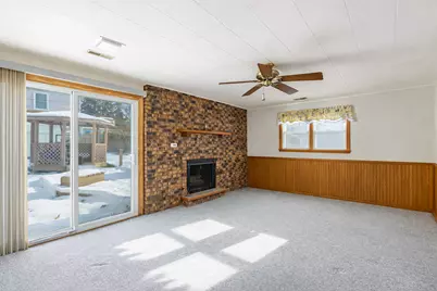 303 N Elmwood Avenue, Wood Dale, IL 60191 - Photo 12