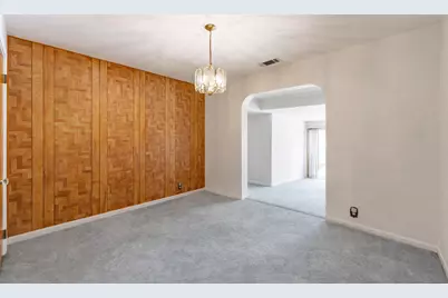 303 N Elmwood Avenue, Wood Dale, IL 60191 - Photo 10