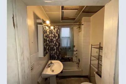 10547 S Corliss Avenue, Chicago, IL 60628 - Photo 6