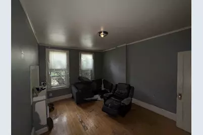 10547 S Corliss Avenue, Chicago, IL 60628 - Photo 2