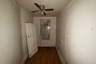 10547 S Corliss Ave, Chicago, IL 60628 - Photo 4