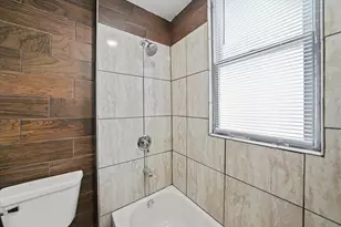 27 E 117th Pl, Chicago, IL 60628 - Photo 12