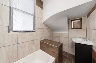 27 E 117th Pl, Chicago, IL 60628 - Photo 24