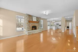 2647 Bainbridge Blvd, West Chicago, IL 60185 - Photo 12