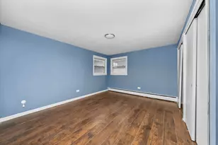 7327 S Kingston Ave, Chicago, IL 60649 - Photo 10