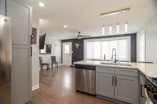 9945 Sunnyside Ave, Schiller Park, IL 60176 - Photo 10