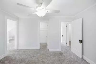 1489 E Algonquin Road, Des Plaines, IL 60016 - Photo 16