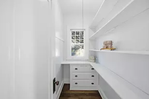 1489 E Algonquin Rd, Des Plaines, IL 60016 - Photo 8