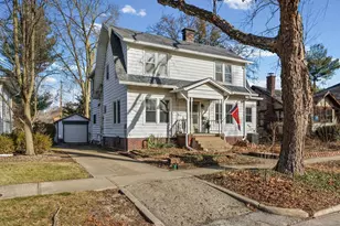 702 W Iowa St, Urbana, IL 61801 - Photo 2