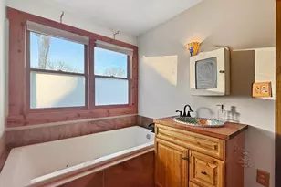 702 W Iowa St, Urbana, IL 61801 - Photo 36