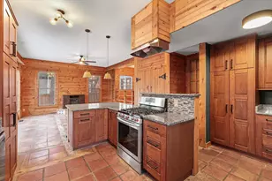 702 W Iowa St, Urbana, IL 61801 - Photo 12