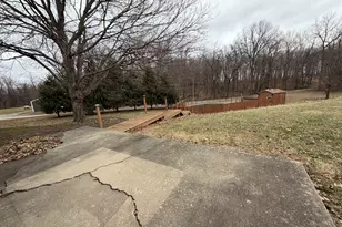 605 Douglas St, Catlin, IL 61817 - Photo 34