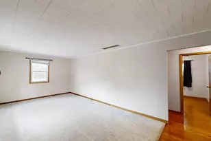 605 Douglas St, Catlin, IL 61817 - Photo 4