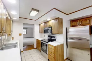 605 Douglas St, Catlin, IL 61817 - Photo 8