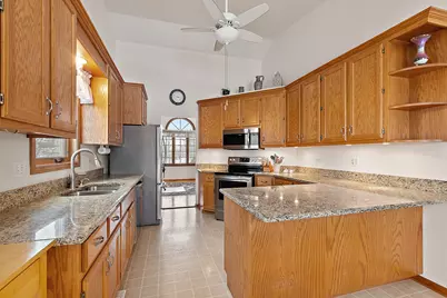 16300 Chickadee Circle, Orland Park, IL 60467 - Photo 12