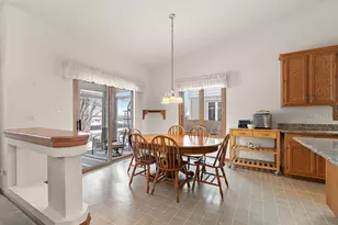 16300 Chickadee Cir, Orland Park, IL 60467 - Photo 10