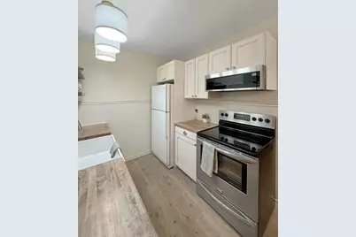 124 N Whistler C4 Avenue #C4, Freeport, IL 61032 - Photo 6