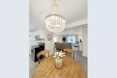 124 N Whistler C4 Avenue #C4, Freeport, IL 61032 - Photo 4