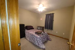 24200 Hillcrest Dr, Sterling, IL 61081 - Photo 8