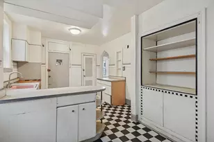 6434 N Mozart St, Chicago, IL 60645 - Photo 4