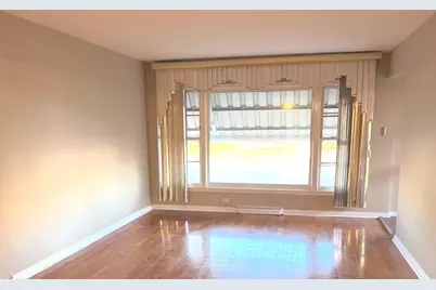 11706 S Artesian Avenue, Chicago, IL 60655 - Photo 2