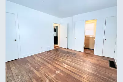 721 Dean Street #2, Woodstock, IL 60098 - Photo 8