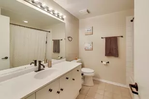 900 N Kingsbury St, Chicago, IL 60610 - Photo 18
