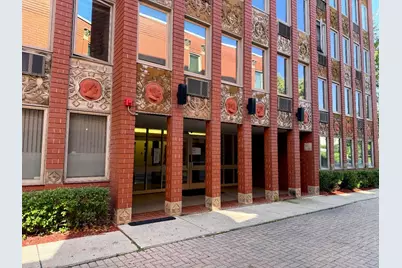 1041 Susan Collins Lane #402, Oak Park, IL 60302 - Photo 2