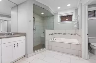 3735 N Wilton Ave, Chicago, IL 60613 - Photo 12