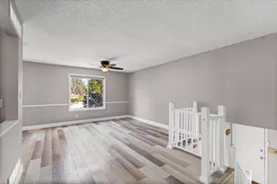 702 Devonshire Dr, Champaign, IL 61820 - Photo 4