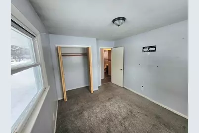 3326 Montrose Avenue, Rockford, IL 61101 - Photo 4