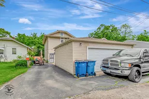 136 E 10th St, Chicago Heights, IL 60411 - Photo 4