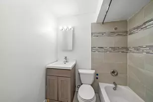 7854 S South Shore Dr, Chicago, IL 60649 - Photo 12