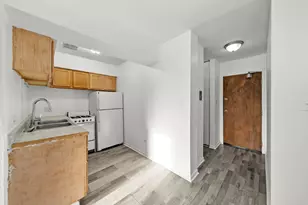 7854 S South Shore Dr, Chicago, IL 60649 - Photo 6