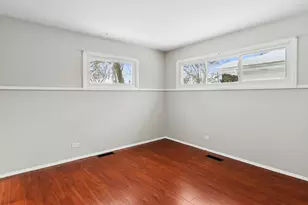 1902 N Washington St, Wheaton, IL 60187 - Photo 16