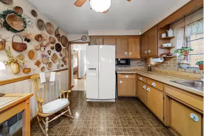 3915 W 64th Place, Chicago, IL 60629 - Photo 10