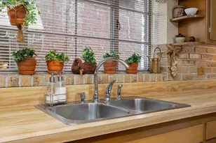 3915 W 64th Pl, Chicago, IL 60629 - Photo 12