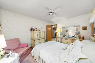 3915 W 64th Pl, Chicago, IL 60629 - Photo 6