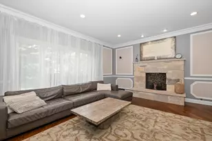 7715 Virginia Ct, Willowbrook, IL 60527 - Photo 12