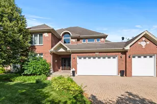 7715 Virginia Ct, Willowbrook, IL 60527 - Photo 1