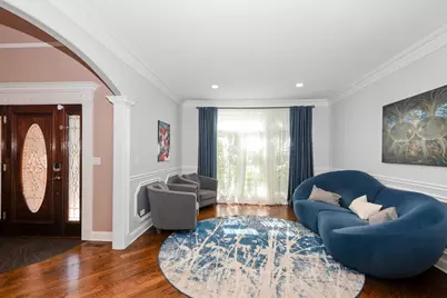 7715 Virginia Court, Willowbrook, IL 60527 - Photo 4