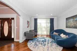 7715 Virginia Ct, Willowbrook, IL 60527 - Photo 4