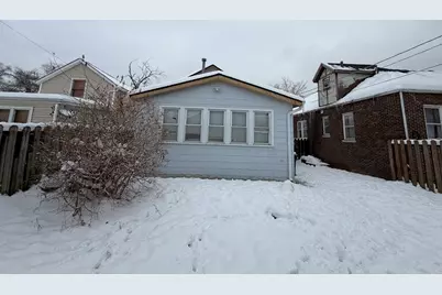 12504 Maple Avenue, Blue Island, IL 60406 - Photo 2