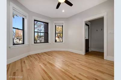 2415 W Warner Avenue #1, Chicago, IL 60618 - Photo 4