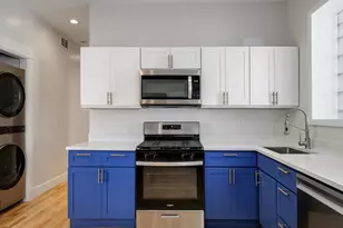 2415 W Warner Ave, Chicago, IL 60618 - Photo 16