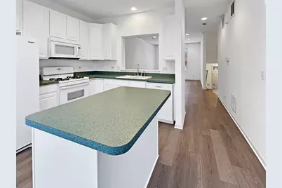 31782 N Pineview Boulevard, Lakemoor, IL 60051 - Photo 4